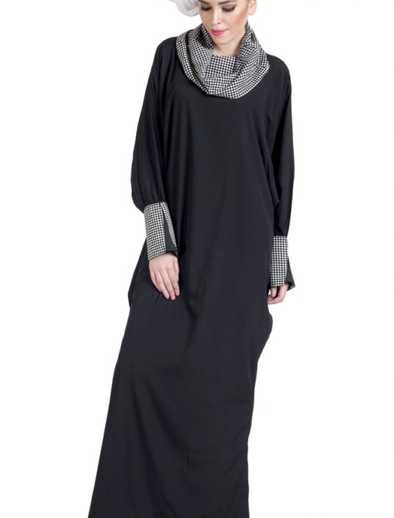 Cowl Neck Black And White Print Dress Abaya